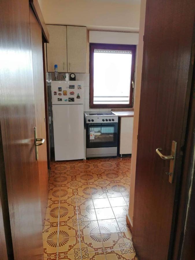 Centar Apartments Skopje Bagian luar foto